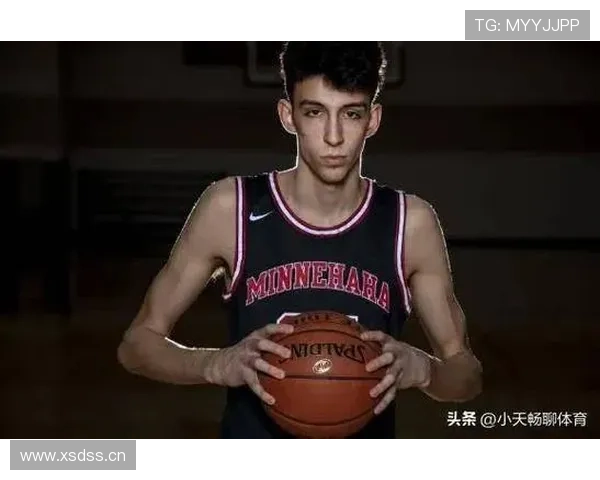 切特·霍姆格伦单打威胁提升球队内线多样性和得分效率